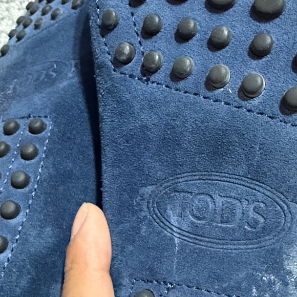 TOD's Ferrari Gommino Blue Suede
Driving Loafer - Picture 6 of 8